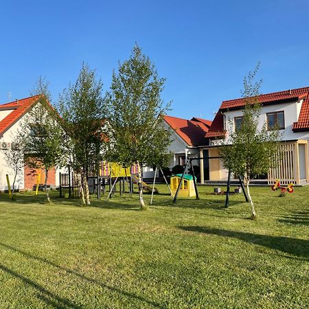 Morski Zakatek Apartamenty Rowy  Bagian luar foto